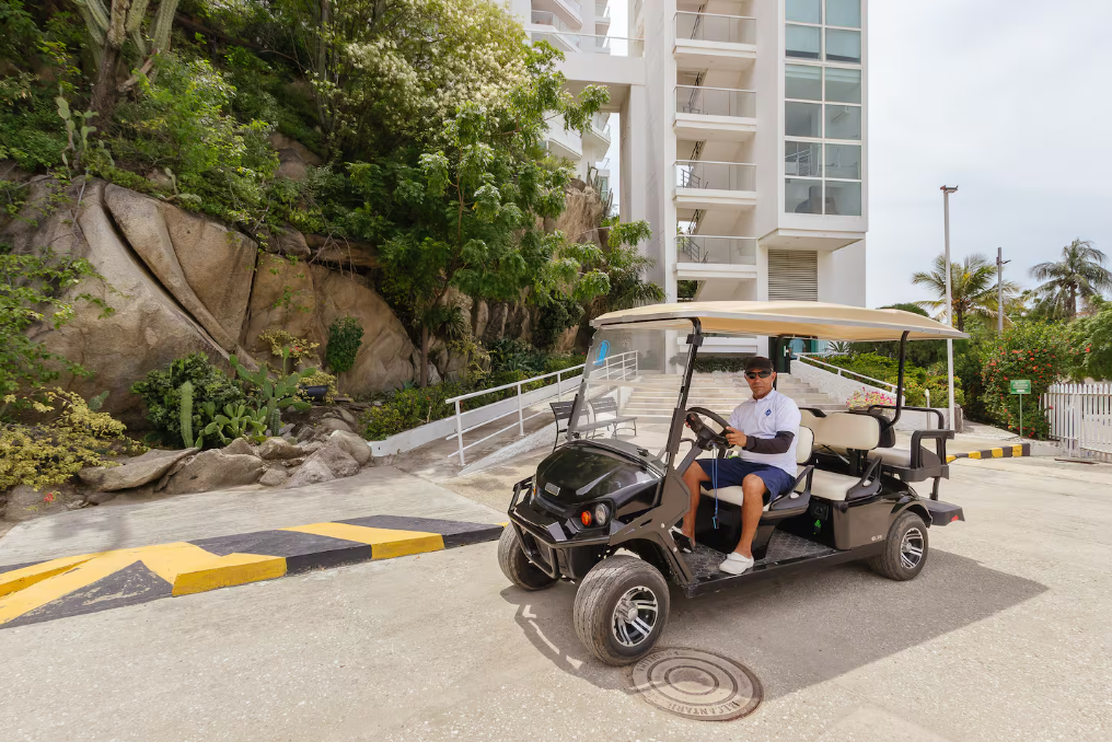 Carro de golf para transporte interno